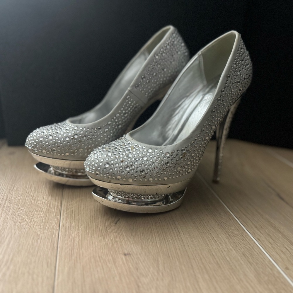 IRENA Heels